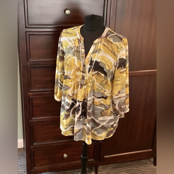 Nicole Miller Abstract Print flowy sheer pop over blouse. EUC - Picture 3 of 9